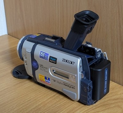 SONY DCR-TRV30 Handycam Camcorder NightShot MiniDV Japanese only