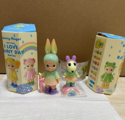 Sonny Angel I Love Rainy Day Series Secret Rabbit & Robbie With