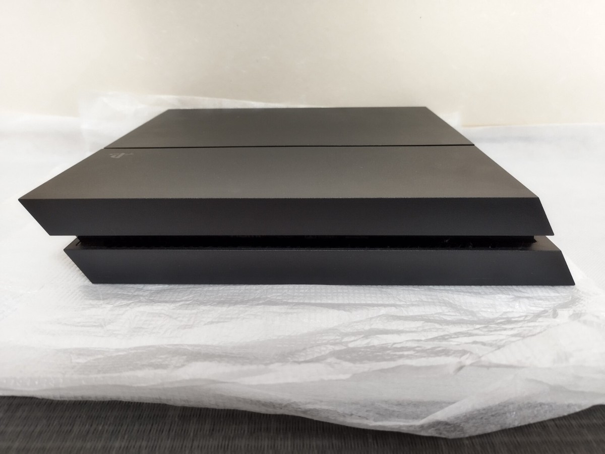 Sony PlayStation 4 PS4 CUH-1200A 500GB Jet Black w/games Excellent