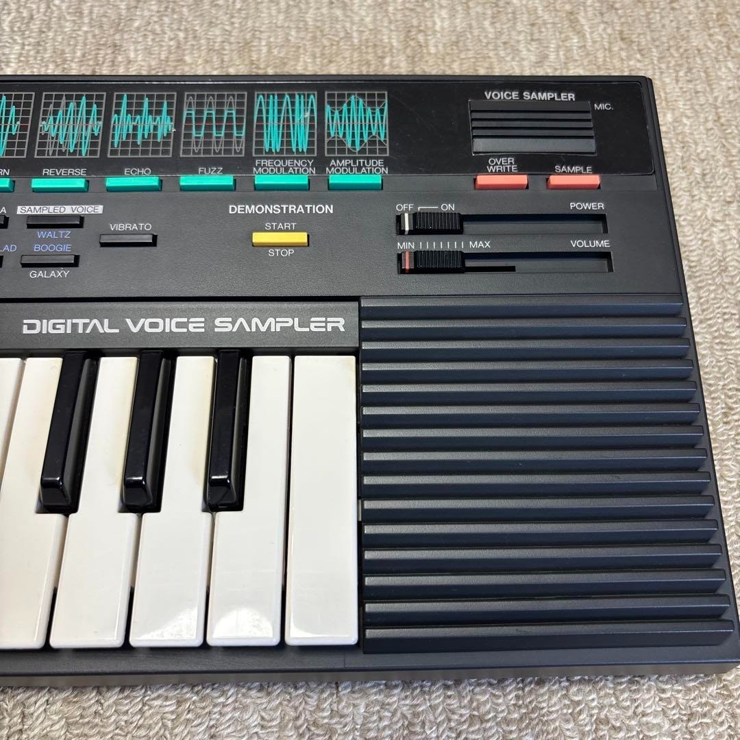 Yamaha VSS-30 Portasound Digital Voice Sampler Portable Keyboard
