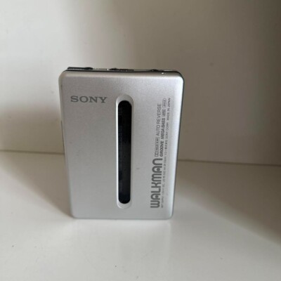 Sony WM-EX677 Walkman Portable cassette player for playback only