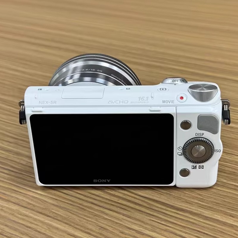 Sony Alpha NEX-5R 16.1MP Compact Mirrorless Digital Camera White W