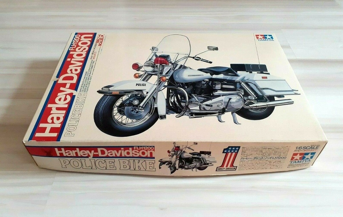 Harley Davidson FLH 1200 Police Bike in 1:6 scale | Tamiya | eBay