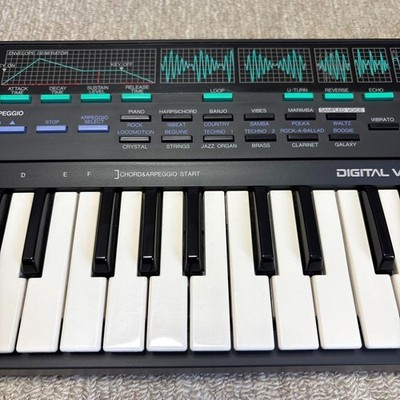 Yamaha VSS-30 Portasound Digital Voice Sampler Portable Keyboard