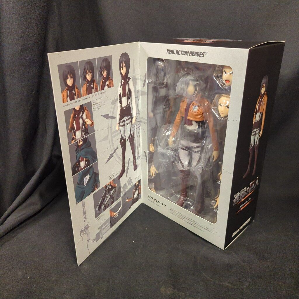 Medicom RAH 1/6 Mikasa Ackerman Figure Attack on Titan Japan