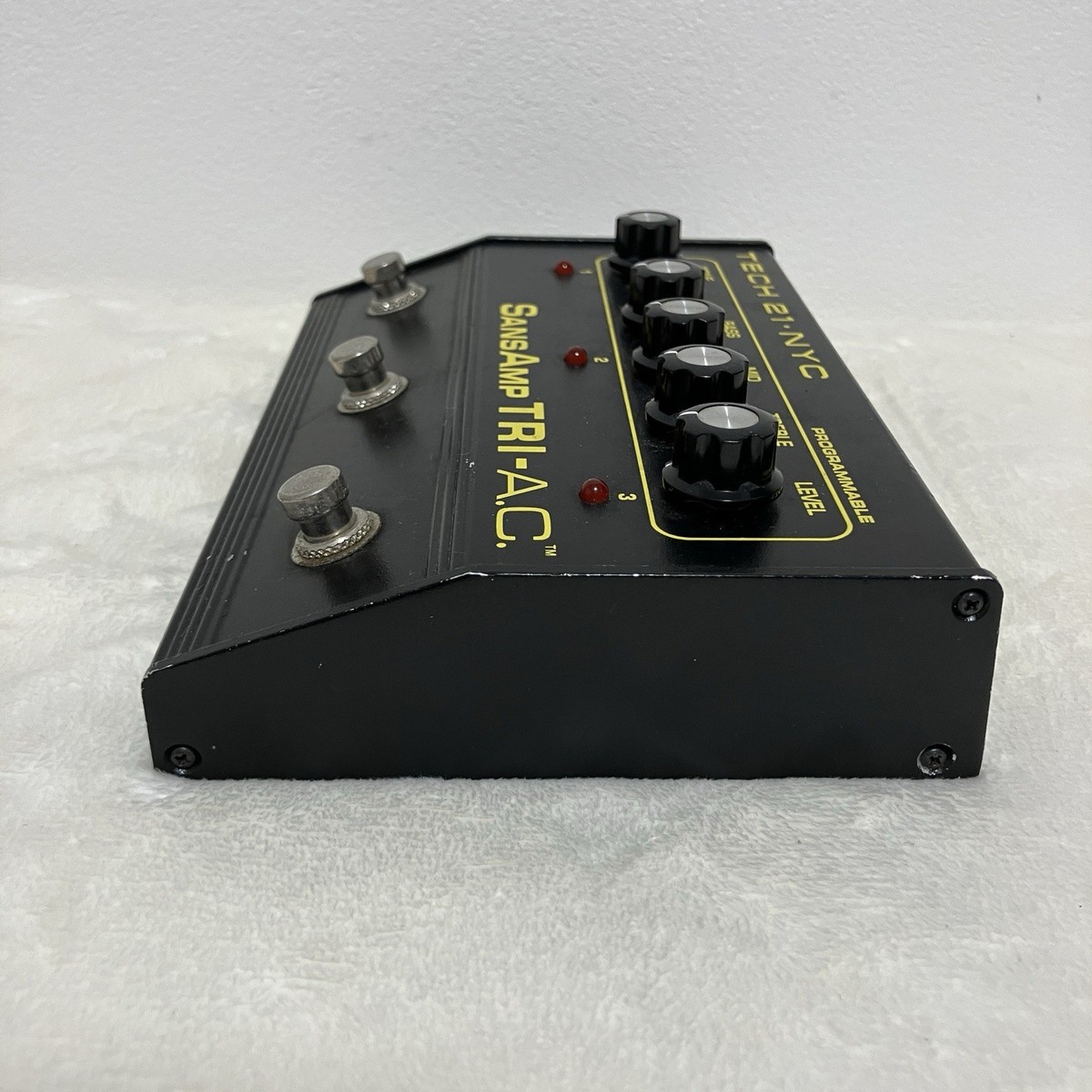 ギター TECH 21 SansAmp TRI-A.C. 中古】TECH21 / SansAmp / TRI-AC