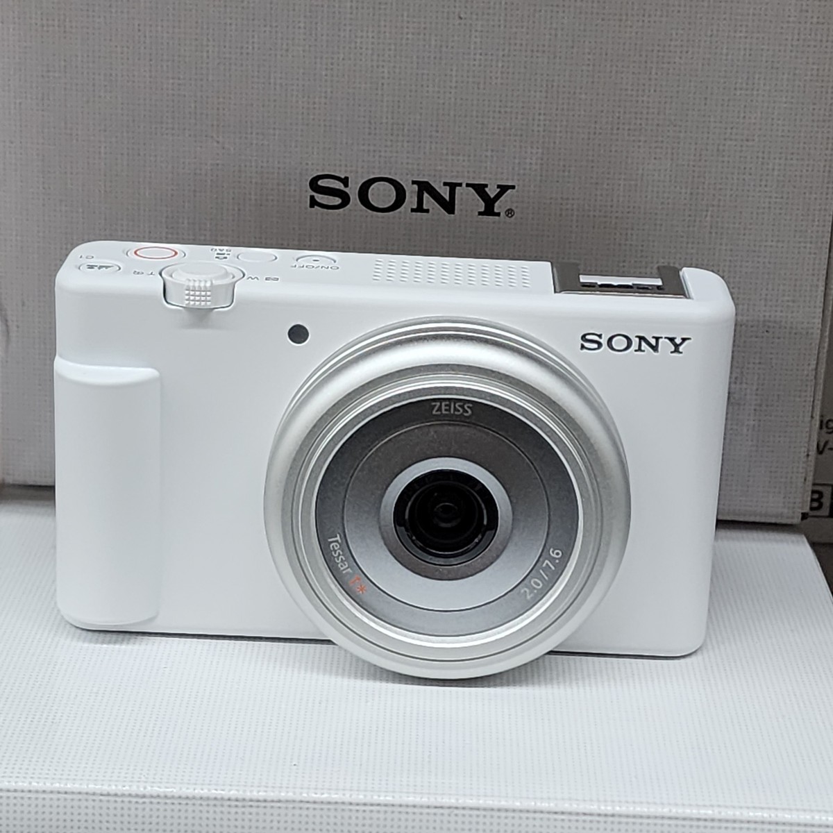 Sony ZV-1F Vlogging Camera (White) - ZV1F/W 27242926295| eBay