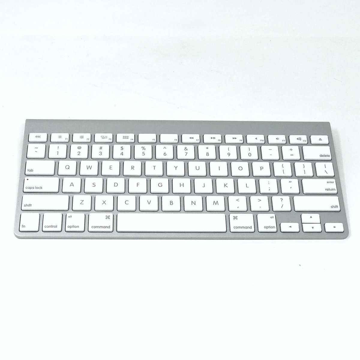 Apple A1314 OEM Wireless Bluetooth Magic Keyboard White Tested