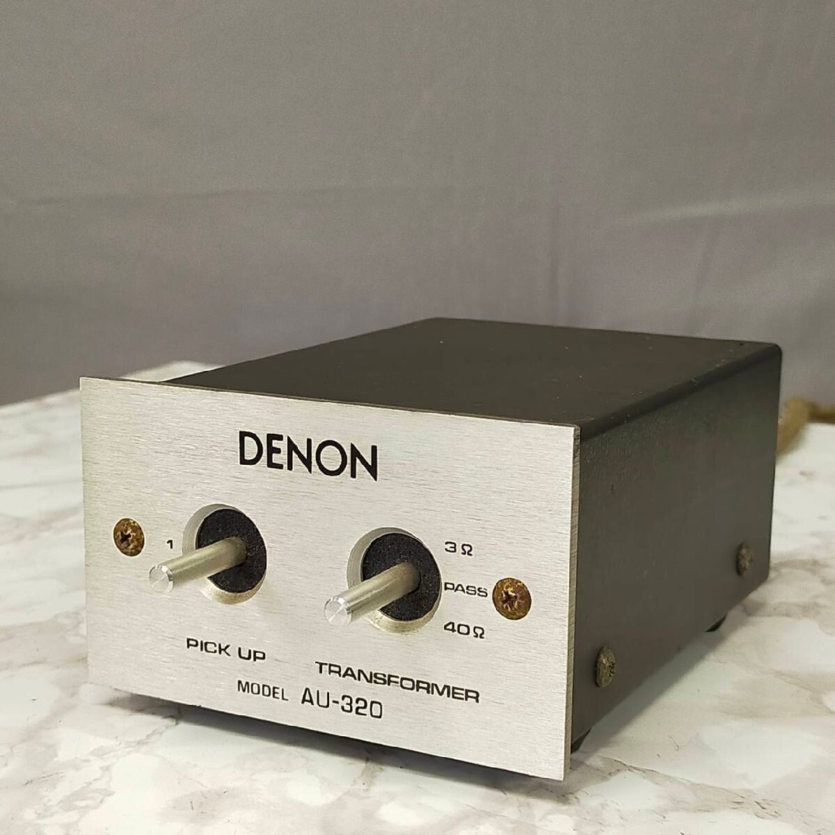 Denon AU-320 Step Up Transformer Mc Phono Cartridge Silver from