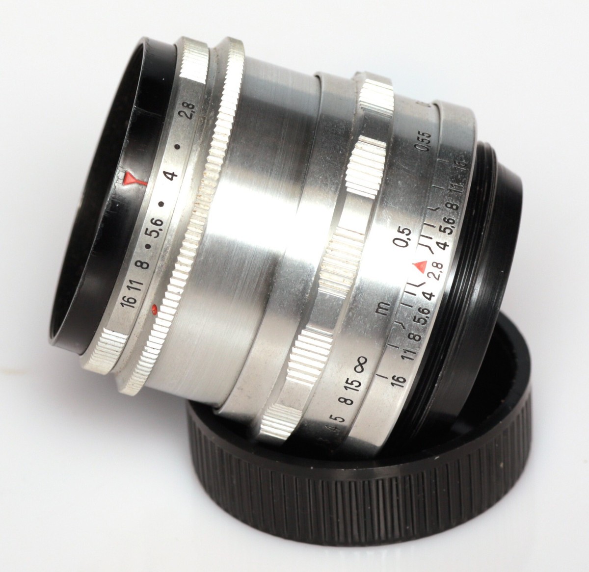 Carl Zeiss Jena Tessar T 50mm F2.8 Lens M42 very compact lens MINT