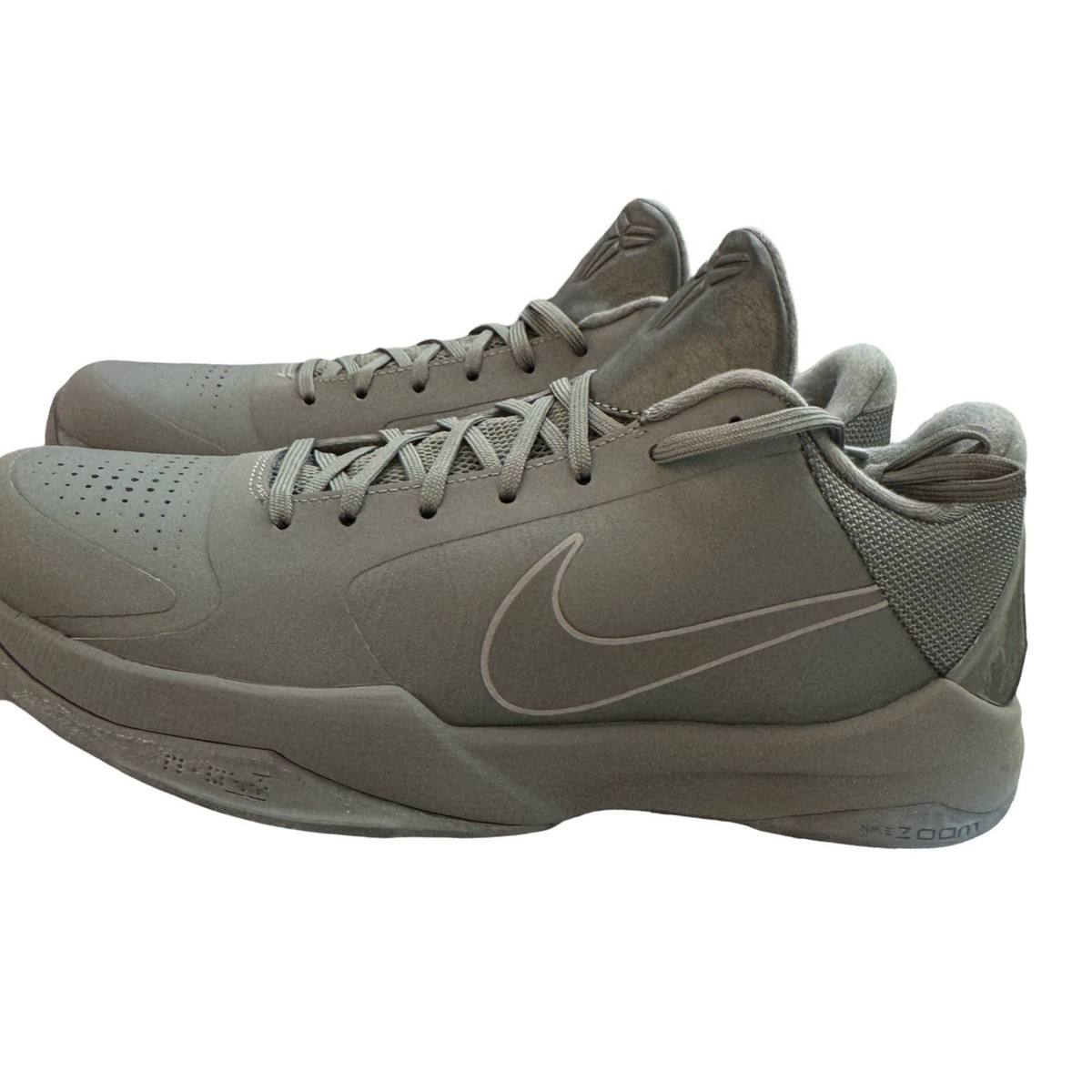 Nike Kobe V 5 “Fade To Black” - Size 10 Rare (869454-006) New