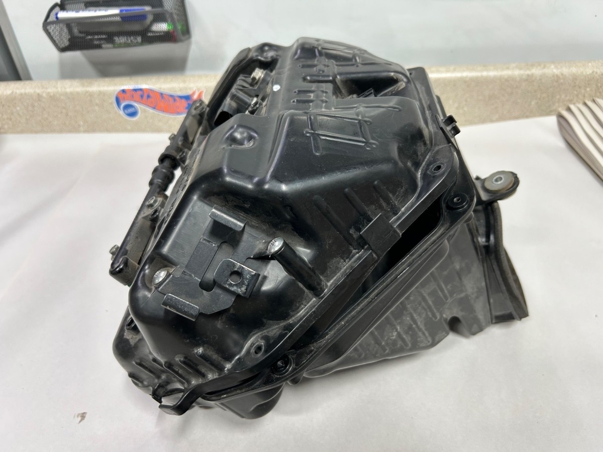 2016-2019 KAWASAKI NINJA ZX-10R ZX10 OEM AIRBOX AIR INTAKE | eBay