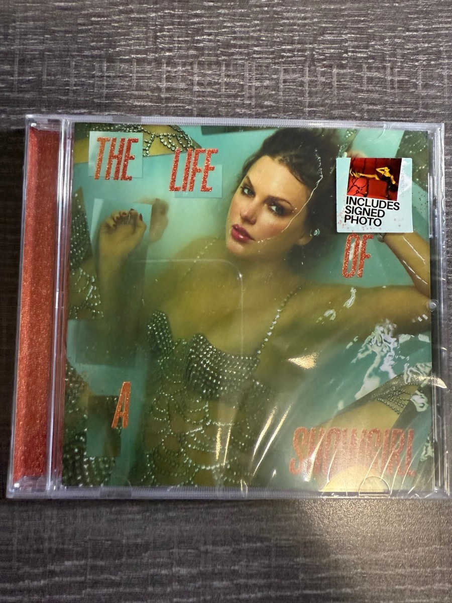 The Life of a Showgirl CD + Taylor Swift Hand Signed Photo 4 - IN