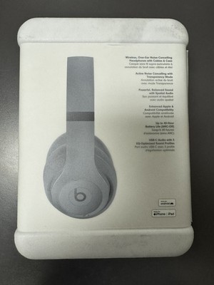 Beats Studio Pro - Wireless Noise Cancelling Over-the-Ear