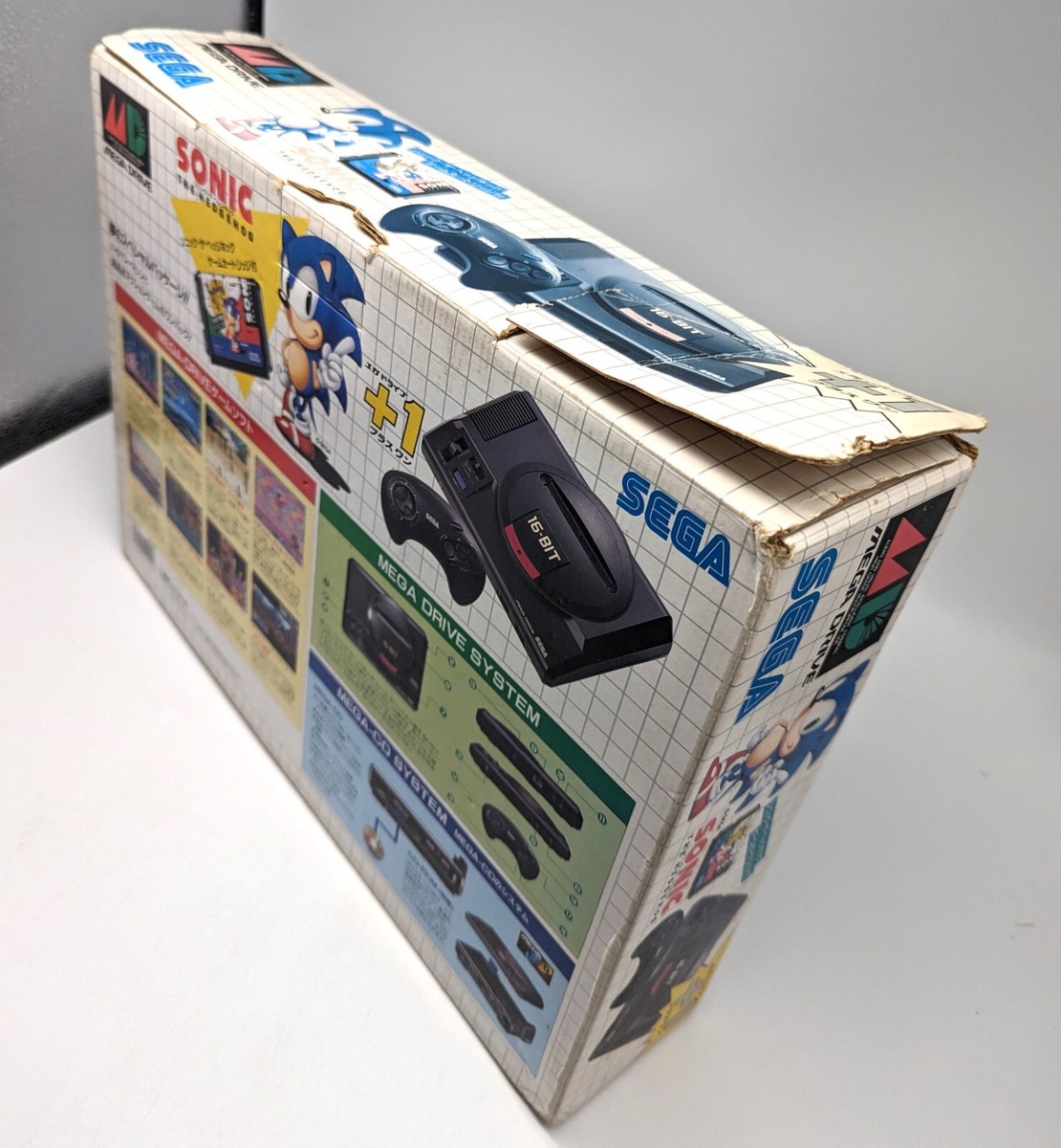 Boxed: Mega Drive PLUS 1 SONIC Console HAA-2510 Sega Genesis