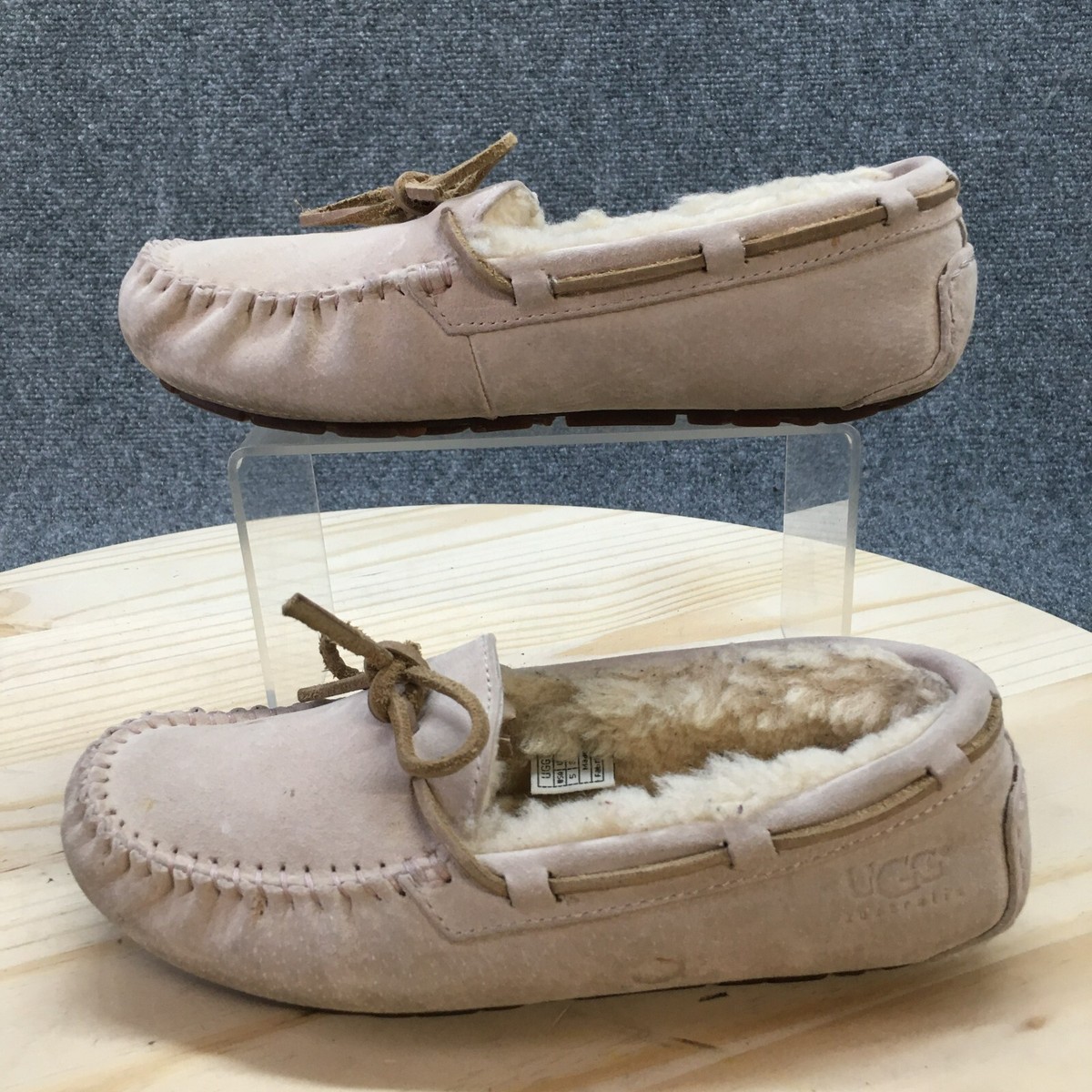 UGG Australia Slippers Womens 5 Dakota Moccasins Beige Leather