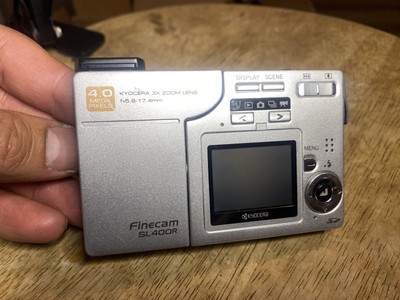 Kyocera Finecam SL400R Digital 4.0MP Camera 3x Zoom Lens Burst