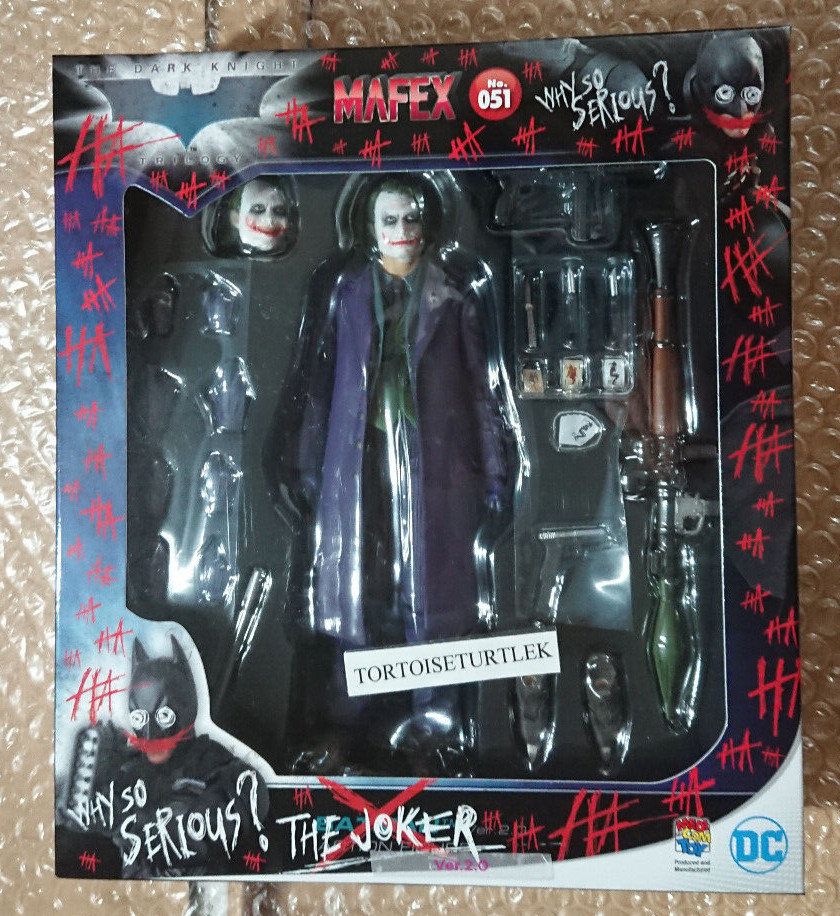 Medicom Toy MAFEX 051 The Joker ver. 2.0 Batman The Dark Knight