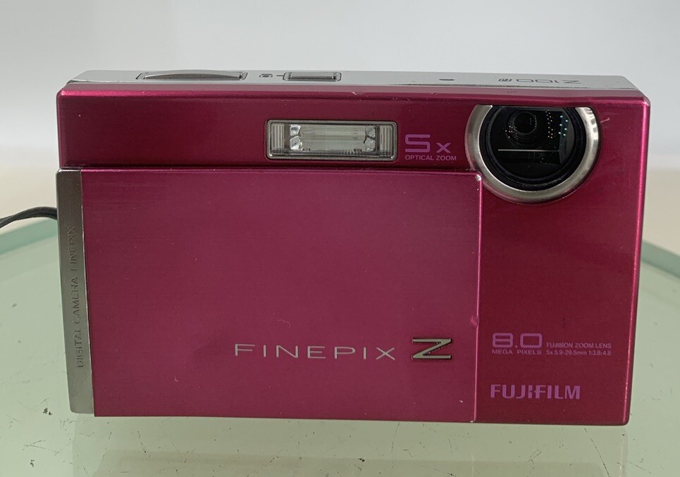 Fujifilm FinePix Z Series Z100fd 8.0MP Digital Camera - Silver for