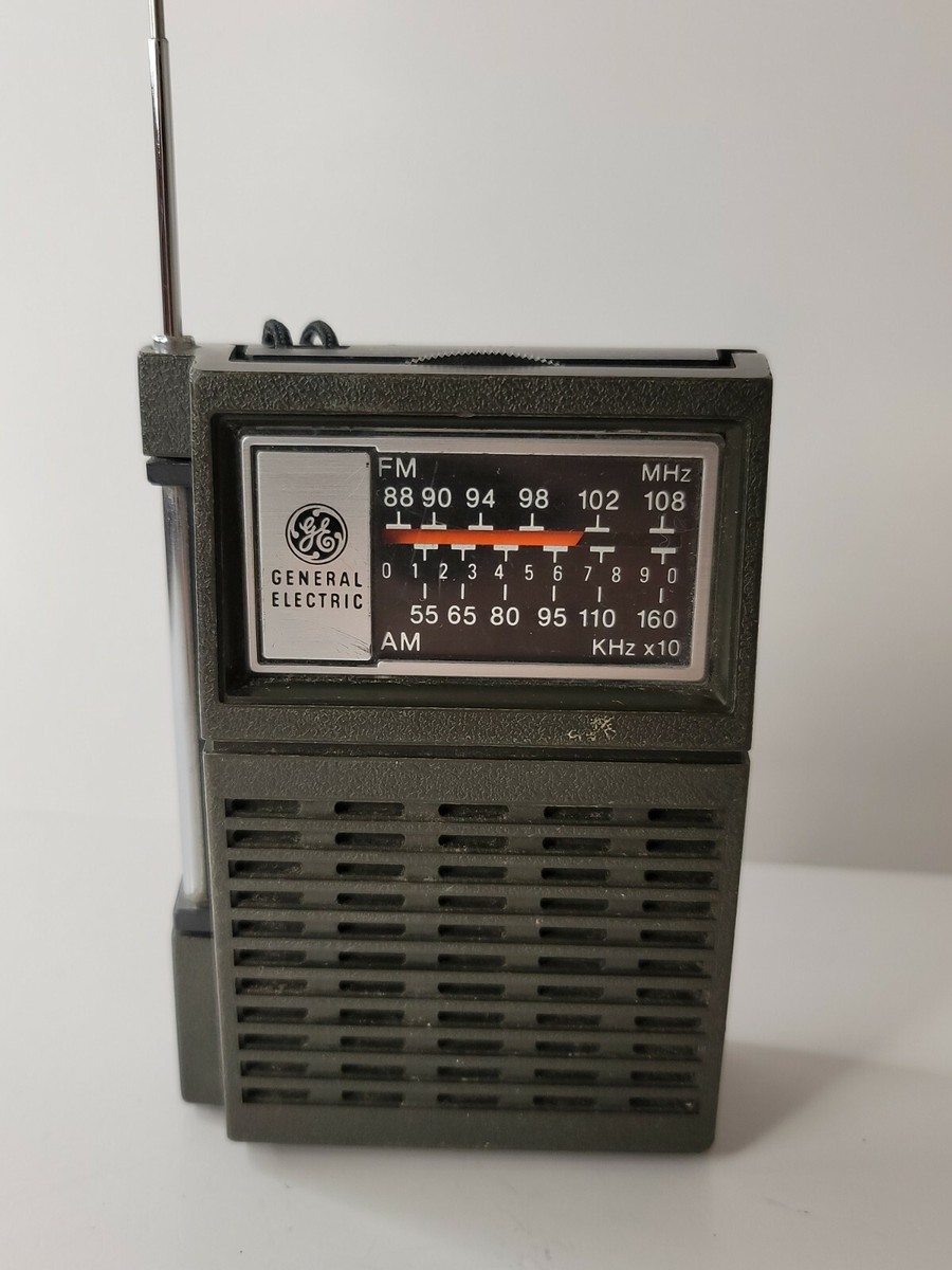Vintage GE General Electric Model 7-2506A Handheld AM-FM