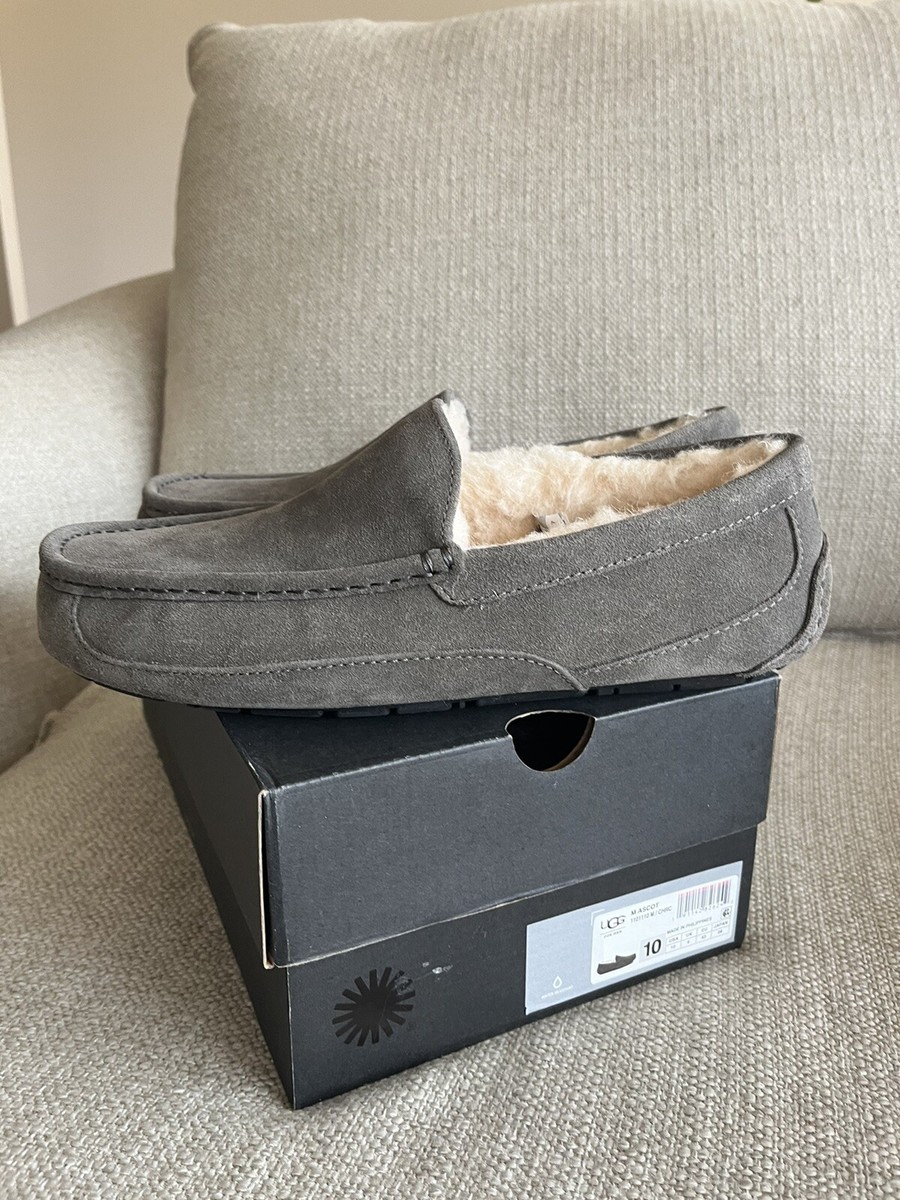 New! UGG Australia Men's Ascot Suede Moc-toe Slippers size 10