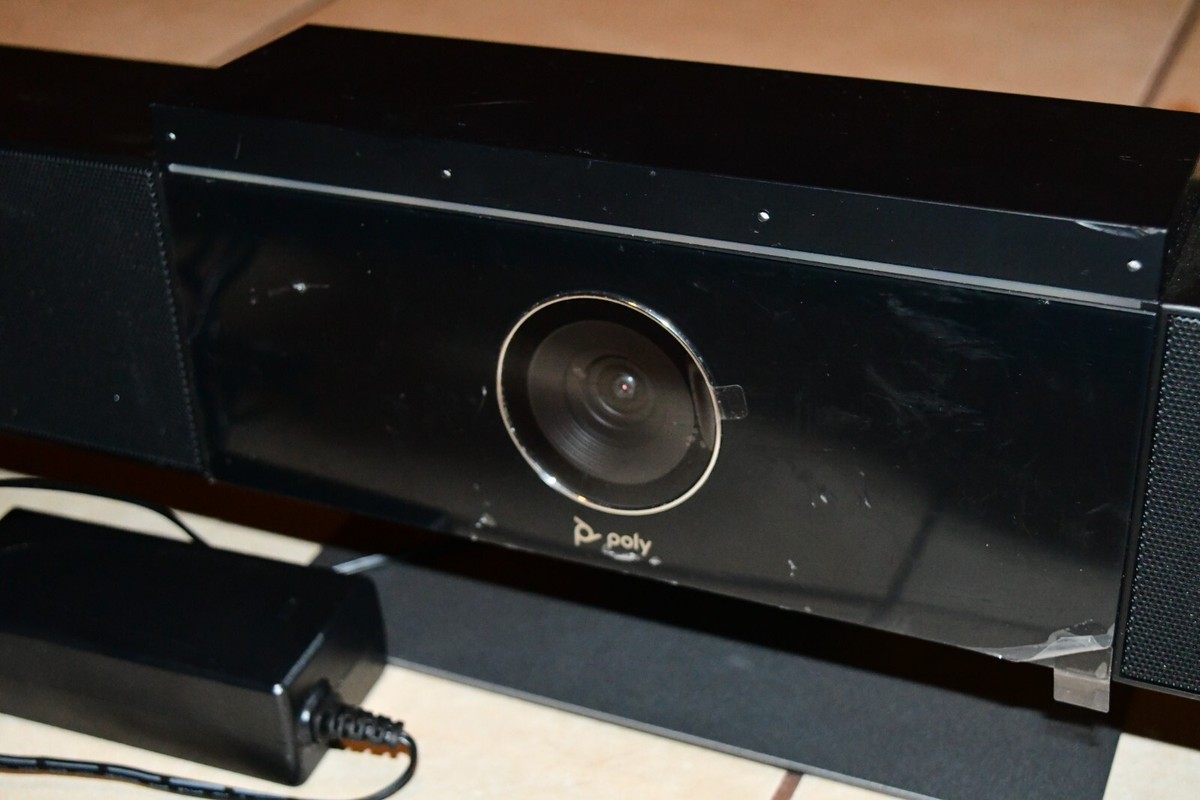 Polycom P009 R-C-PLM-P009 Studio Premium Video Conference Bar With