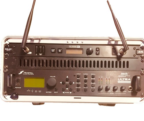 Fractal Audio Systems Axe-Fx II with Fractal Audio MFC-101 MIDI