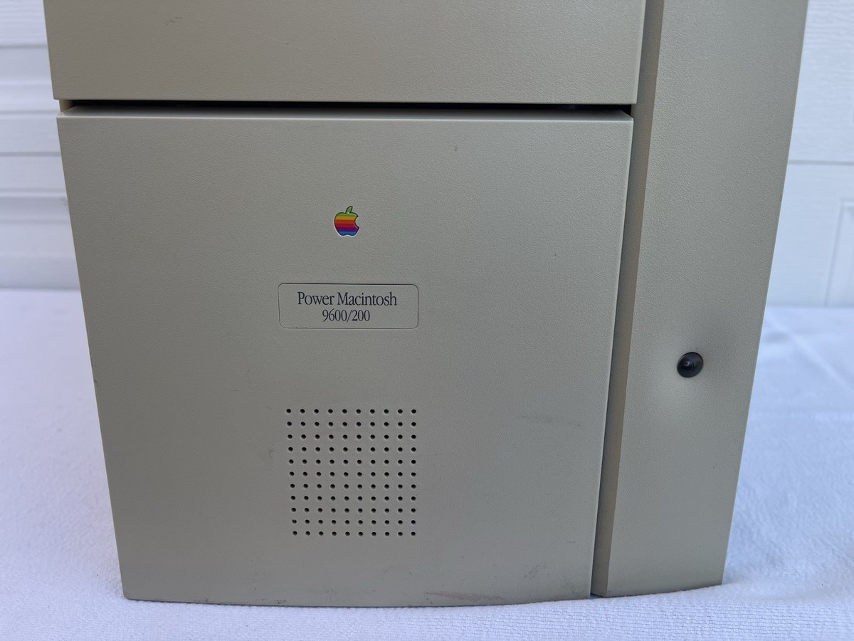 Vintage Apple Power Macintosh 9600/200 Workstation Computer M5433
