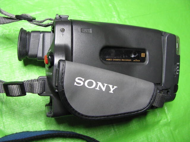 Sony CCD-TR96 Video 8MM Analog Camcorder - Record Transfer Watch