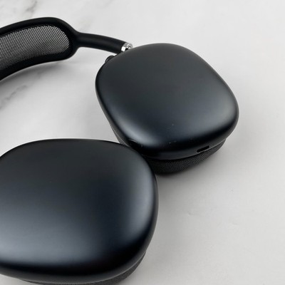 Apple AirPods Max Wireless Over-Ear Headphones Midnight USB-C 2024