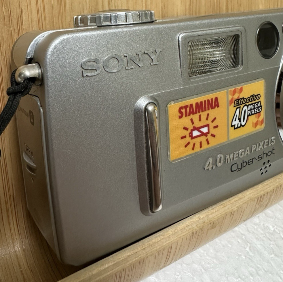 Sony Cyber-shot DSC-P9 4.0MP Digital Camera - Silver for sale