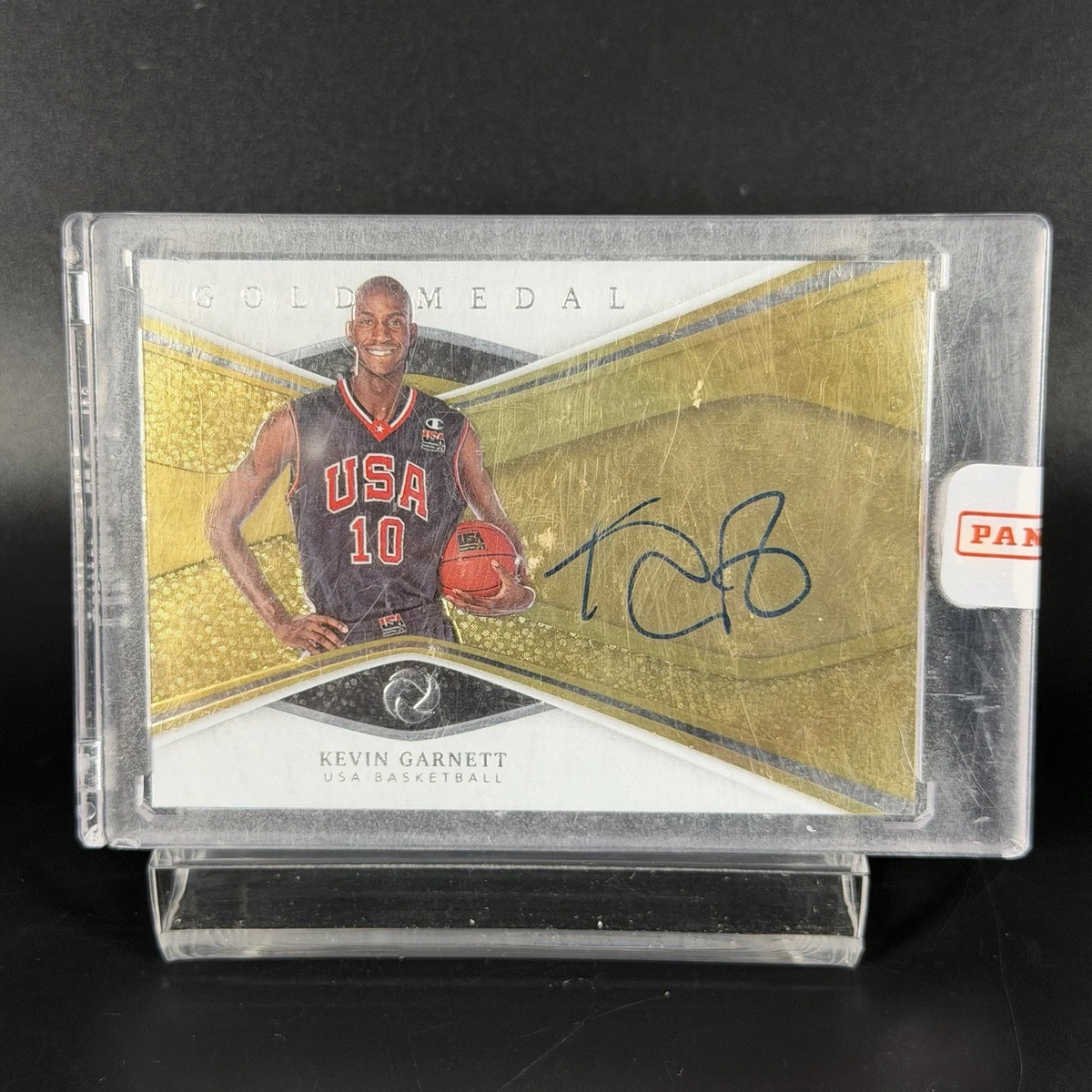 Kevin Garnett Basketball Autographed Sports Trading Cards