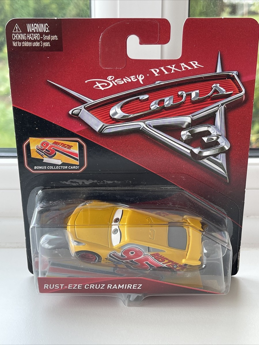 Disney Pixar Cars 3 Rust-Eze Cruz Ramirez + Collectors Card 1.55
