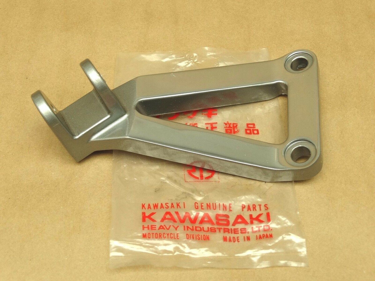 NOS OEM Kawasaki 1994-97 ZX900 ZX-9 Ninja Left Rear Foot Peg Rest