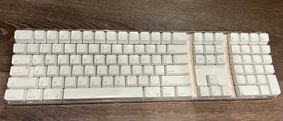 Apple A1016 Wireless Mechanical Keyboard, White, Great Condition
