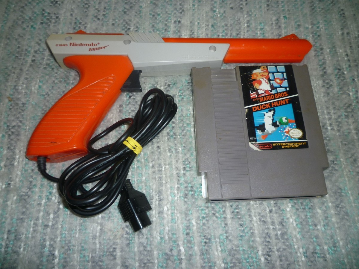 Nintendo NES Orange Light Zapper Gun + Super Mario Bros./Duck Hunt