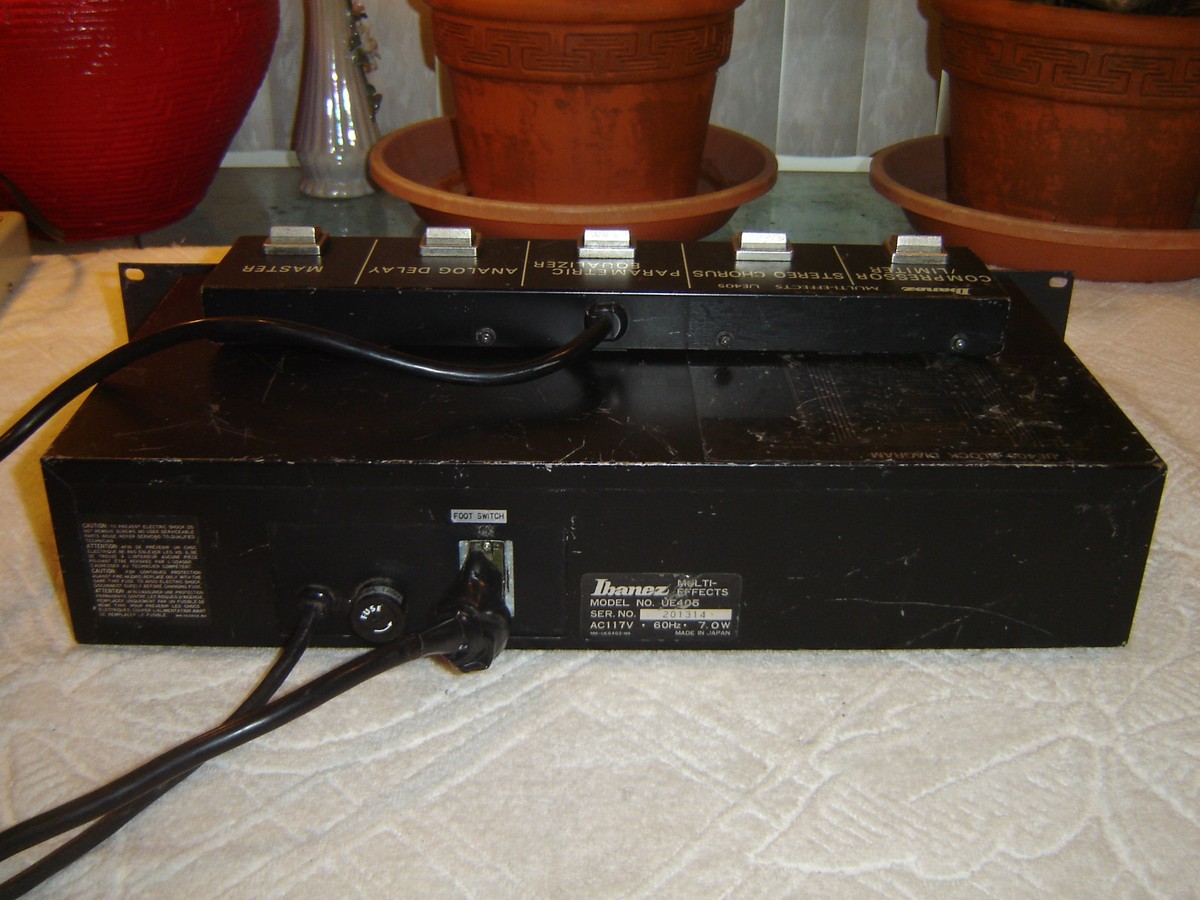 Ibanez UE405 Multi Effects, Original Black Version with Footswitch