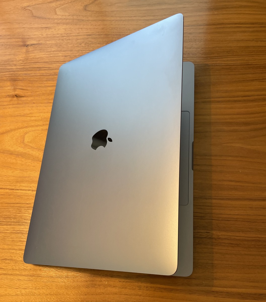 Apple MacBook Pro 16