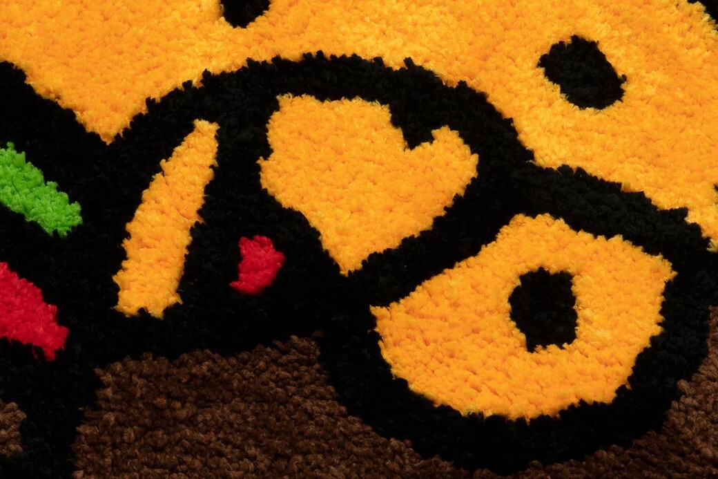 A BATHNIG APE BABY MILO STORE BABY MILO HAMBURGER RUG AL20192301