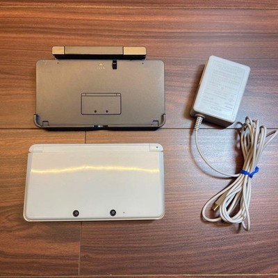 Nintendo 3DS Launch Edition Ice White Handheld System (NTSC-J) for