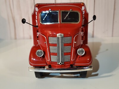 1938 Budweiser Beer GMC Stake Bed Delivery Truck 1:24 Scale