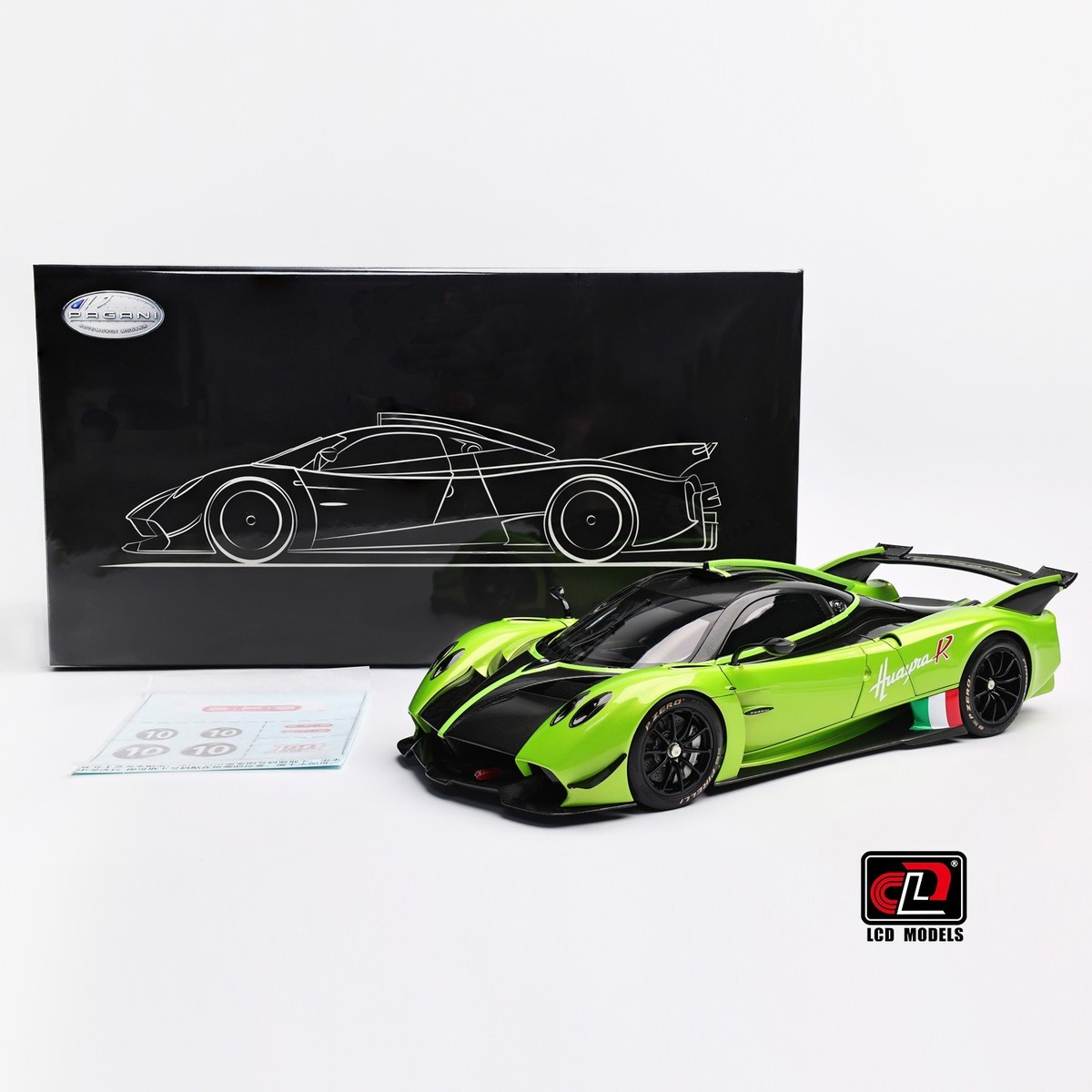 LCD MODELS LCD18012-GR 1:18 PAGANI HUAYRA R (GREEN) DIECAST