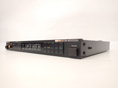 Roland SDE-3000A Digital Delay Echo Effect Processor Rack Working
