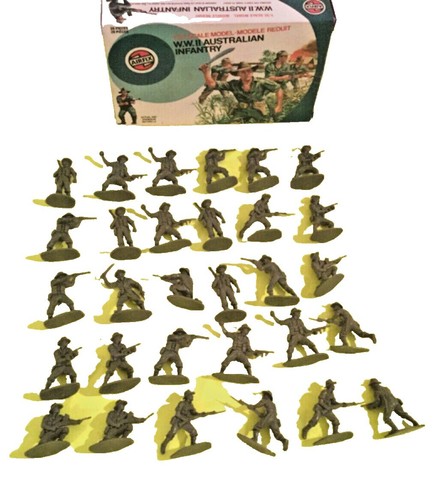 Airfix WWII Australian Infantry 14 figures - 1990s production mint