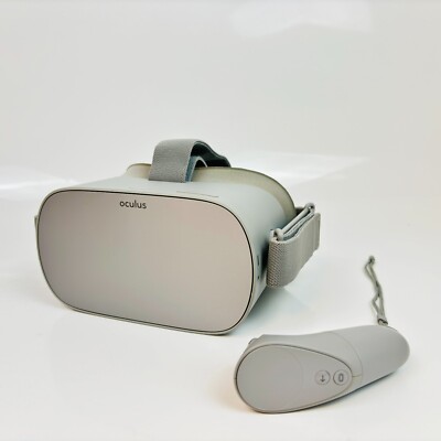 Meta Oculus Go 32GB METAL STAND Grey Standalone VR Headset White