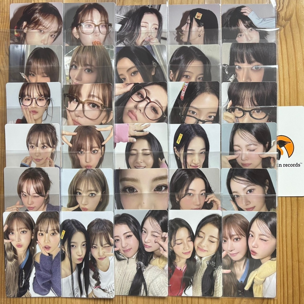 LE SSERAFIM - 5TH MINI ALBUM HOT Weverse Albums ver. WEVERSE POB