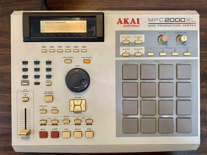 AKAI MPC2000XL Vintage Sampler MPC Music Limited Machine Floppy
