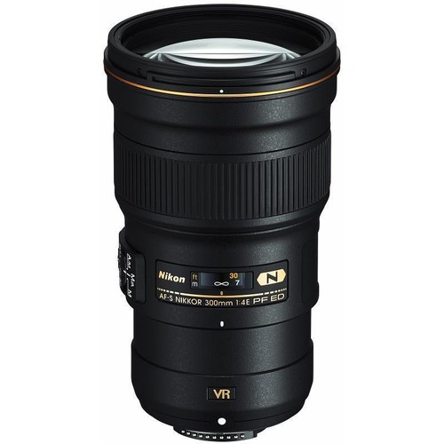 Nikon AF NIKKOR 28-80mm F3.3-5.6 G /AF NIKKOR 70-300mm F4-5.6 G