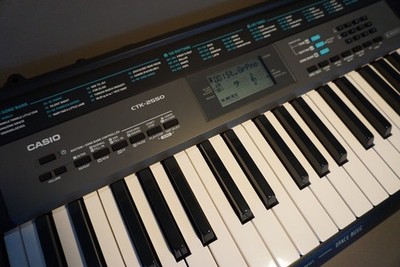 Casio CTK-2550 61 Key Portable Keyboard with App Integration/Dance