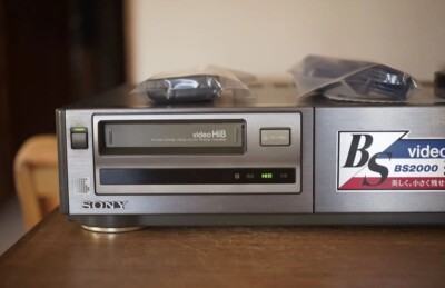 SONY EV-BS2000 Hi8 Video8 8mm Highest Grade VCR NTSC Fully Working